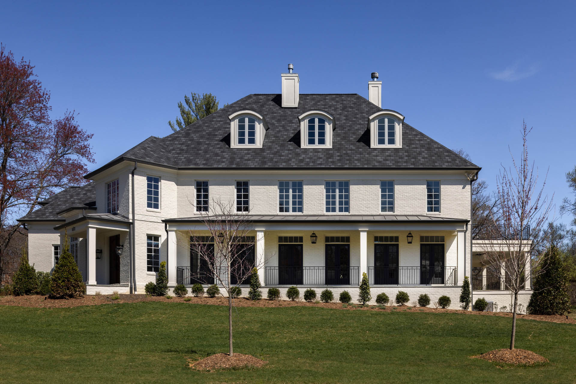 New asphalt shingles roof, Salona Village